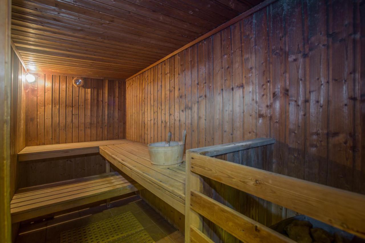Wellness Hotel-M - Хайдусобосло Экстерьер фото