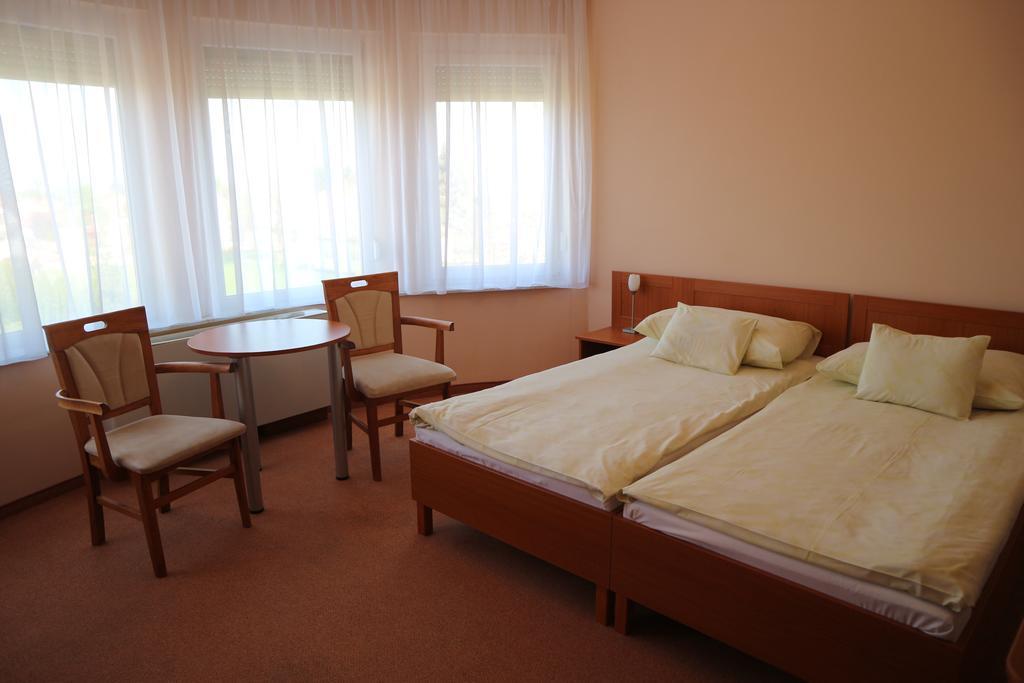 Wellness Hotel-M - Хайдусобосло Номер фото